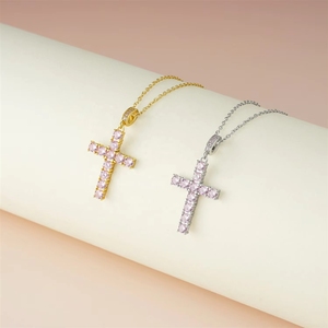 Collier en argent 925 plaqué or de style européen et américain pour femme, chaîne fine, pendentif croix en zircon rose, luxe léger, polyvalent et tendance - Product Image 4