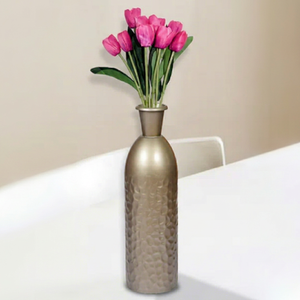 Jarrón de latón texturizado contemporáneo al por mayor – Centro de mesa de metal dorado con textura para mesa de comedor y sala de estar - Product Image 1