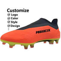 Fabricant de crampons de football en cuir personnalisés OEM bon marché Chaussures de football futsal à la mode sur gazon respirant