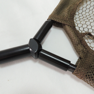 Hochwertiger Kescher in Tarnoptik mit Langem Karbonfaser-Griff, 2-teilig, <span class=keywords><strong>42</strong></span> Zoll, mit Spreizblock zum Karpfenangeln - Product Image 3