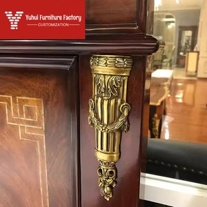 <span class=keywords><strong>Lit</strong></span> double <span class=keywords><strong>en</strong></span> bois massif avec accessoires <span class=keywords><strong>en</strong></span> cuivre, villa, grande résidence, coquille anglaise incrustée, commode et coiffeuse - Product Image 1