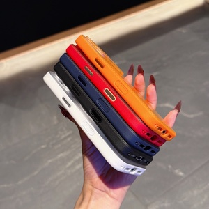 เคสโทรศัพท์มือถือแบบแม่เหล็กด้าน <span class=keywords><strong>โปร</strong></span>่งแสง สำหรับ <span class=keywords><strong>iPhone</strong></span> 17 16 <span class=keywords><strong>Pro</strong></span> <span class=keywords><strong>Max</strong></span> พร้อมปุ่มสัมผัสกล้อง AI ป้องกันแรงกระแทก ขายส่ง - Product Image 3