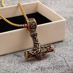 Collar con colgante de martillo de Thor de acero inoxidable estilo vikingo nórdico Yunnique, amuleto para hombre, regalo, joyería, accesorio de moda - Product Image 2