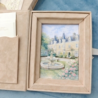Boîte d'invitation de mariage de luxe personnalisée en velours avec illustration 3D de l'emplacement en aquarelle, invitations en acrylique doré et cartes « Save the Date »