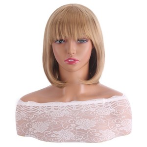 Perruque Bob <span class=keywords><strong>Femme</strong></span> Style Européen-Américain Noir-Marron-Blond pour <span class=keywords><strong>Cheveux</strong></span> Courts avec <span class=keywords><strong>Frange</strong></span> Légère en Fibre Synthétique et Bonnet Complet - Product Image 1