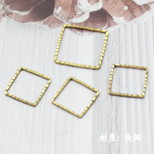 Matériaux et accessoires pour bijoux faits main : plaques de cuivre à motifs, anneaux carrés sans soudure, montures en stock - Product Image 1