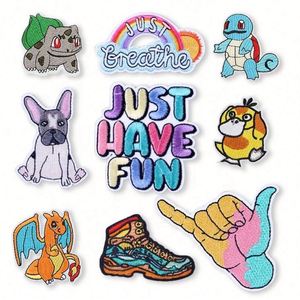 ผู้ผลิตออกแบบเสื้อผ้าพร้อมแพทช์ปักลายปักแบบกำหนดเอง - Product Image 2