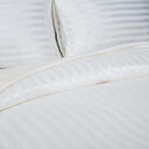 Juego de Ropa de Cama de Bambú 100% Poliéster, Juego de Edredón con Sábana y Funda de Almohada, Certificado Oeko-Tex, Kit de Cuatro Piezas para Boda - Product Image 5