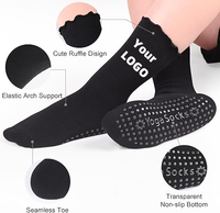 Chaussettes de yoga antidérapantes personnalisées avec logo brodé pour femmes, idéales pour le Pilates