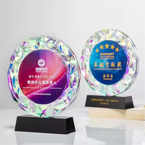 Trofeo di cristallo inciso nome individuale inciso rotondo cristallo colorato trofeo personalizzato - Product Image 3
