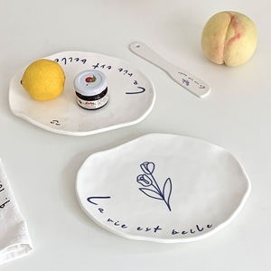 Plato de Cerámica Irregular con Diseño de Tulipanes y Letras, Estilo Coreano Creativo, para Postres, Pasteles y <span class=keywords><strong>Mantequilla</strong></span> - Product Image 2