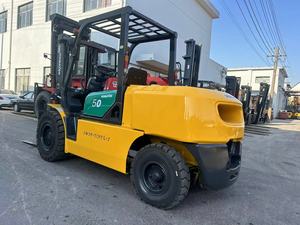 Montacargas Diésel Komatsu de 5 y 7 Toneladas 4x4 a Bajo Precio, Montacargas Diésel TCM Usados de 3, 2.5, 5 y 7 Toneladas en Venta - Product Image 2