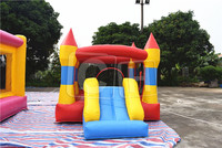 Bon marché commerciale gonflable d'enfants de videur d'intérieur gonflable sautant château gonflable avec toboggan pour la fête
