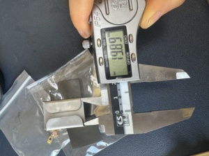 Cinturino per Orologio Personalizzabile in Acciaio Inox con Finitura Opaca Sabbiata, Foro Rettangolare, Charm Incidibile Fai-da-Te - Product Image 5
