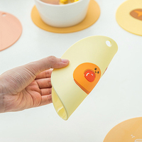 Napperon de table de Noël rond imprimé, antidérapant, avec dessin animé, pour enfants, en silicone, avec sous-verre.