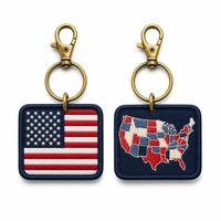 Porte-clés brodé double face avec carte du monde, souvenir personnalisé en gros pour chapeau et patch de drapeau