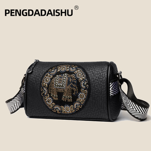 Sac à bandoulière portable pour femme, style vintage et tendance, avec fermeture éclair et design antivol, idéal pour un usage quotidien 7137 - Product Image 4