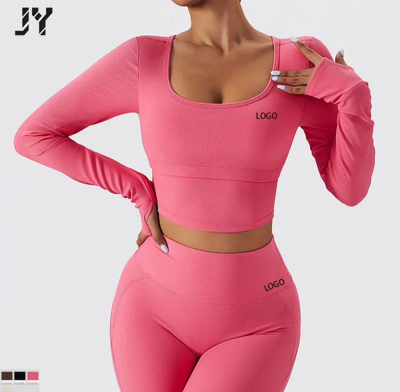 खुशी के साथ गुलाबी महिला फिटनेस और योग निर्बाध खेल पहनें