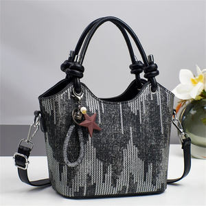 2025 marchio Oem personalizzato carino di alta qualità colorato <span class=keywords><strong>a</strong></span> tracolla <span class=keywords><strong>blu</strong></span> pelle firmate di lusso <span class=keywords><strong>borsa</strong></span> <span class=keywords><strong>a</strong></span> <span class=keywords><strong>mano</strong></span> ragazze - Product Image 5