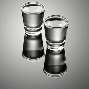100 verres à shot transparents en forme de V personnalisés avec impression de logo, pour tequila et whisky, 2 oz - Product Image 4