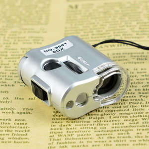 ミニポケット照明付き 60X 拡大鏡 UV ライト顕微鏡ポータブルハンドヘルド高精細ルーペ拡大鏡 - Product Image 4