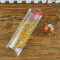 CSMD fabricants chinois vente en gros emballage cadeau matériau pvc forme carrée oreiller transparent forme boîtes en plastique avec un crochet