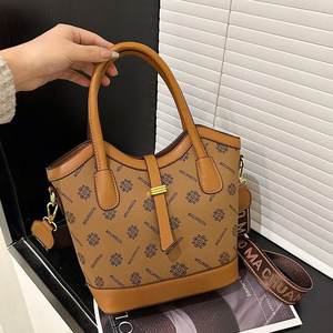 Bolso de mano con estampado de letras de lujo Premium Sense Of Fashion para mujer, nuevo bolso de hombro tipo bandolera de gran capacidad para mujer - Product Image 3