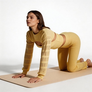 Conjunto de <span class=keywords><strong>Dos</strong></span> Piezas de Punto Personalizado BSCI/WRAP para Mujer, Sudadera Amarillo Mantequilla, Conjunto de Yoga, Ropa Deportiva Dulce y Picante, Sudadera para Gimnasio - Product Image 3