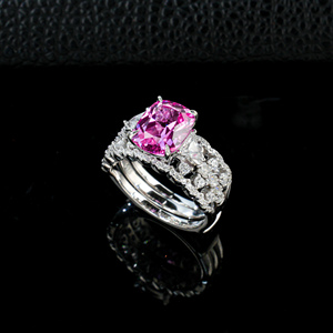 Anello con Rubino Sintetico di Lusso, Colore Sangue di Piccione, in Argento Sterling 925 Placcato Oro, Anelli di Alta Gioielleria con Gemme Sintetiche - Product Image 1