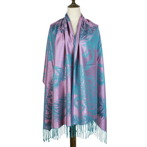 Écharpe en viscose polyvalente Étole en fausse fourrure imprimée de luxe pour l'hiver Enveloppe drapée douce pour la tenue quotidienne et la superposition - Product Image 6