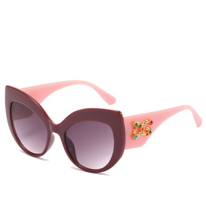 2019 nueva moda gran marco mujeres <span class=keywords><strong>De</strong></span> tonos <span class=keywords><strong>De</strong></span> diamantes <span class=keywords><strong>De</strong></span> imitación <span class=keywords><strong>De</strong></span> <span class=keywords><strong>lujo</strong></span> Gafas <span class=keywords><strong>De</strong></span> Sol <span class=keywords><strong>De</strong></span> lente <span class=keywords><strong>De</strong></span> Gafas <span class=keywords><strong>De</strong></span> Sol - Product Image 3