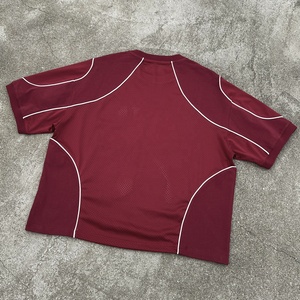 T-shirt de sport en coton respirant pour homme, coupe oversize et carrée, imprimé, poids lourd, style maillot de football, personnalisé par un designer - Product Image 2