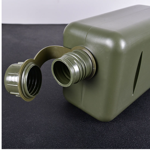 Gourde de sport carrée US Sports de 2 L, modèle DE97, pour la chasse et les activités de plein air - Product Image 1