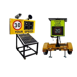 Radargeschwindigkeitsmesser für Autos mit Kamera und LED-Verkehrssicherheitsschild - Product Image 1