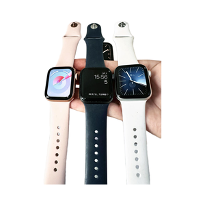 Pour <span class=keywords><strong>Apple</strong></span> <span class=keywords><strong>Watch</strong></span> Series <span class=keywords><strong>7</strong></span> GPS Cellulaire 41MM 45MM Carré OLED Compatible <span class=keywords><strong>iOS</strong></span> Bracelet en Caoutchouc Boussole Calendrier Emballage d'Origine Neuf - Product Image 4