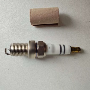 Bujía de Iridio y Platino 06E905611 06E905611A, Reemplazo Directo para Audi <span class=keywords><strong>A4</strong></span> A6 Q5 VW Touareg Porsche Cayenne 2008-2023 - Product Image 1