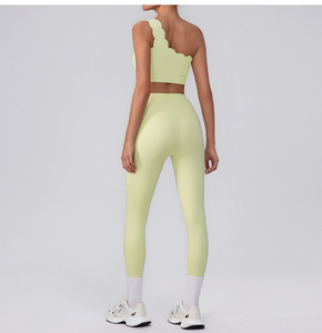 Custom Logo LULU GYM Solid Plus Size High Waist Activewear Sexy Wear Women Sport Bra Yoga Leggings Pants <b>2</b>-<b>Piece</b> <b>Set</b> - Product Image 2