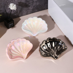 จานสบู่เซรามิคลายเปลือกหอย Mystic Arts พร้อมที่ระบายน้ำ สำหรับห้องน้ำ ใช้เก็บเครื่องประดับ ถาดขนาดเล็ก สไตล์หรูหราเบาๆ - Product Image 2