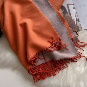 ผ้าพันคอไหมแคชเมียร์หนานุ่ม อุ่นสบาย สำหรับผู้หญิง รุ่น I-0700 ผ้าคลุมศีรษะสำหรับฤดูหนาว - Product Image 6