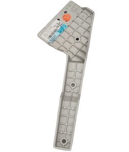 Ensemble de support de pare-chocs gauche central FH4831020802A0A2087 pour camion chinois célèbre - Product Image 5