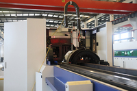 Machine de découpe laser à fibre fermée Rbqlty 12000W industrielle pour métal, refroidissement par eau, Cypcut, nouvelle haute précision