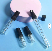 Bouteilles pulvérisatrices en verre vides et rechargeables, format voyage, avec pompe, pour cosmétiques et parfums, sérigraphiées, effet givré, pour diffuseur à bâtonnets