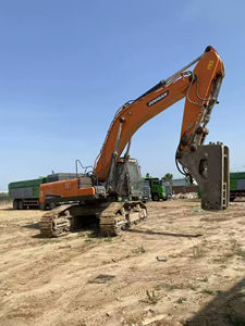 Excavadora de Orugas Usada Importada de Corea de Alta Calidad, Doosan Dx520lc Modelo 2023, 52 Toneladas, Probada en Fábrica con Motor, Caja de Cambios, Bomba y PLC - Product Image 2