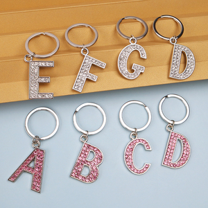 Trong Kho Bán Buôn 26 Chữ Viết tắt Kim Cương Thư Keychain Lấp Lánh Kim Loại Kẽm Hợp Kim Màu Hồng Bạc Keychain Thư Kim Cương - Product Image 2
