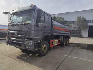 <span class=keywords><strong>Camion</strong></span>-citerne diesel manuel HOWO neuf, très demandé, personnalisable LHD/RHD, 6x4, grande capacité, pour le transport de carburant - Product Image 1