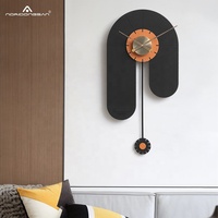 Lampes à balançoire personnalisées Noridongsan, horloge murale moderne créative en bois, faite à la main en noyer noir