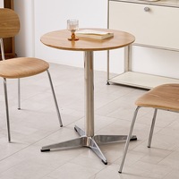 Table à manger compacte chic en bois minimaliste classique avec plateau en panneau de densité et pieds en métal pour café, bistrot, bar, restaurant