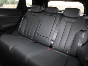 BYD Song Pro DM-i PHEV SUV Compatto 2026 con Batteria Blade da 26.6kWh, 220km NEDC, Ricarica Rapida per Rivenditori Auto, Pronto in Magazzino - Product Image 5