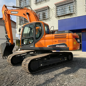 Excavadora hidráulica de cadenas DX200 9C de 20 toneladas, equipo de construcción potente y confiable para minería, carreteras y trabajos de infraestructura. - Product Image 1
