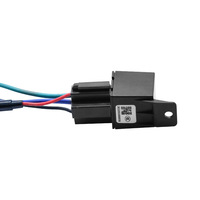 A15-4 Traqueur de voiture mobile GPS GPS Relais de voiture Fonction de coupure à distance Tableau de bord 1 an Compatible PC Android App LBS/GPRS/GSM